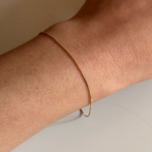Mejuri Dainty Gold Chain Bracelet